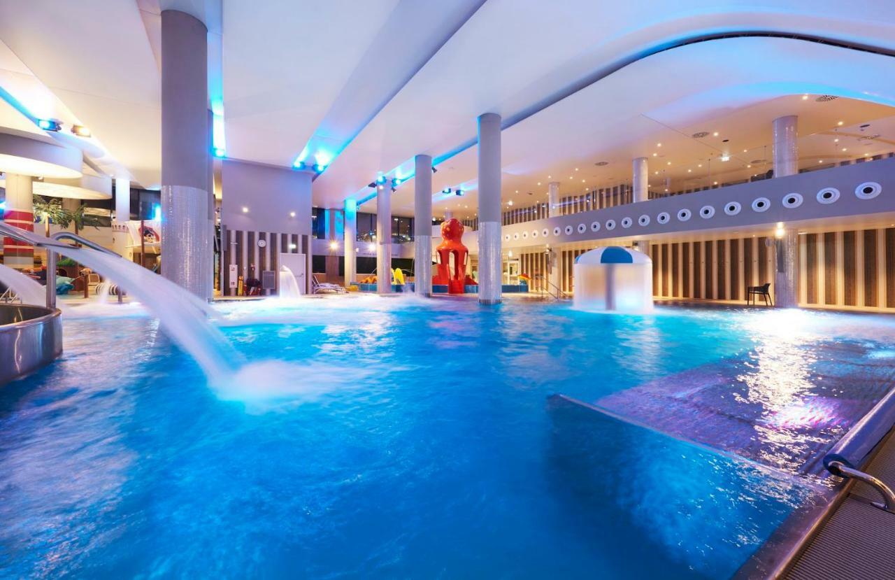 Vacationclub - Baltic Park Fort Apartament F.311 Swinoujscie Bagian luar foto